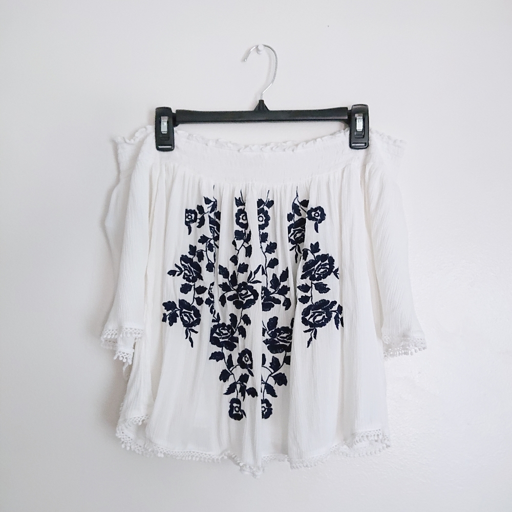 Abercrombie Off-the-Shoulder Top